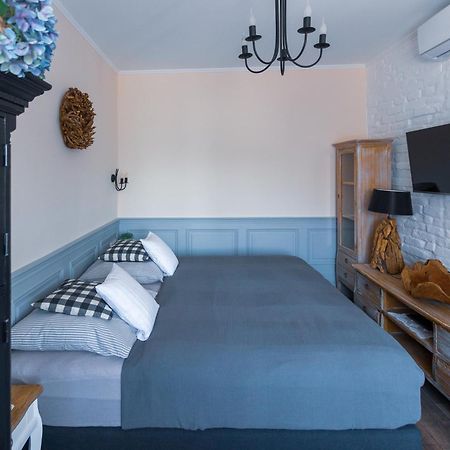 Bab-Lak Apartman Кишварда Екстериор снимка