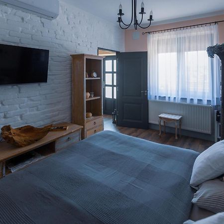 Bab-Lak Apartman Кишварда Екстериор снимка