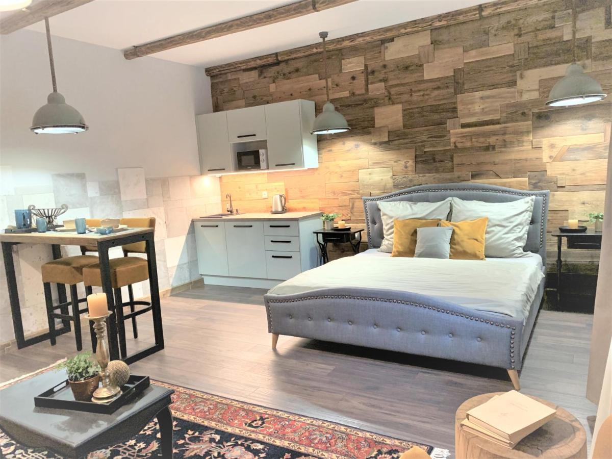 Bab-Lak Apartman Кишварда Екстериор снимка