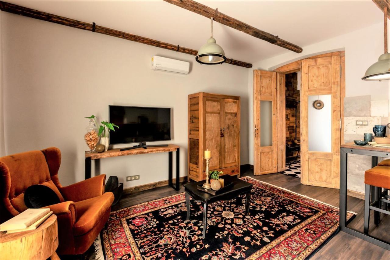Bab-Lak Apartman Кишварда Екстериор снимка