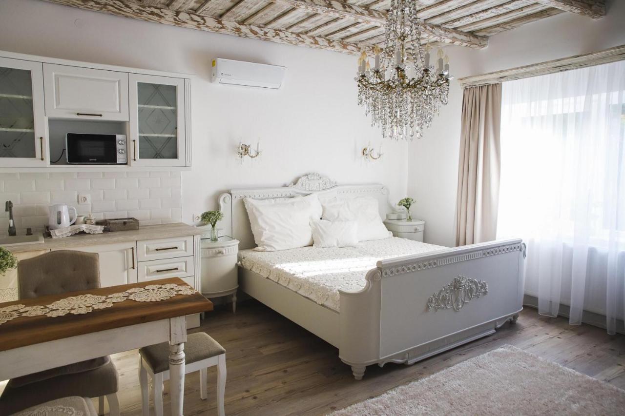 Bab-Lak Apartman Кишварда Екстериор снимка