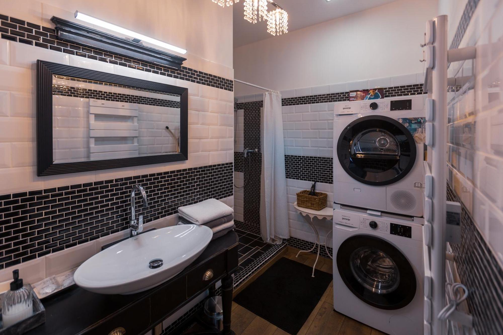 Bab-Lak Apartman Кишварда Екстериор снимка