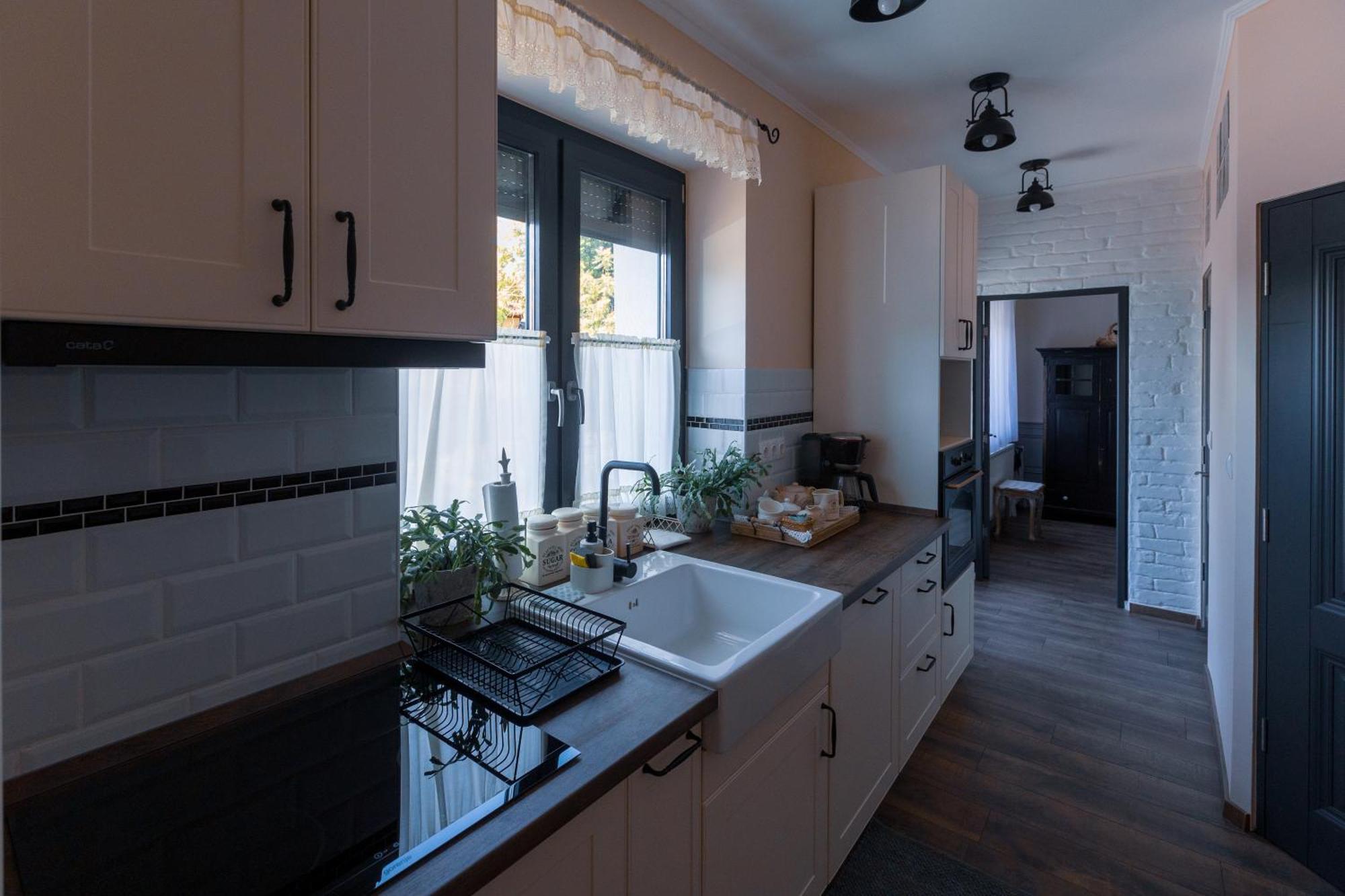 Bab-Lak Apartman Кишварда Екстериор снимка